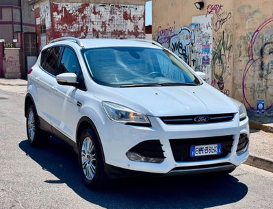Ford Kuga 2.0 TDCI 140 CV 4WD Powershift usata