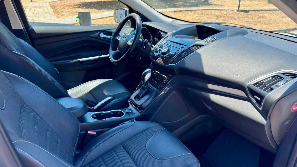 Ford Kuga 2.0 TDCI 140 CV 4WD Powershift (10)