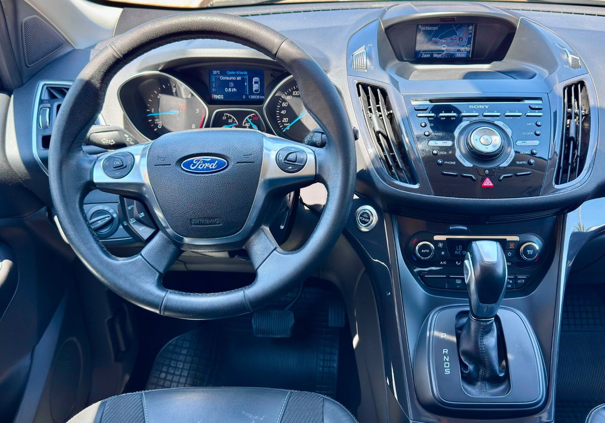 Ford Kuga 2.0 TDCI 140 CV 4WD Powershift (11)
