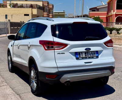 Ford Kuga 2.0 TDCI 140 CV 4WD Powershift (3)