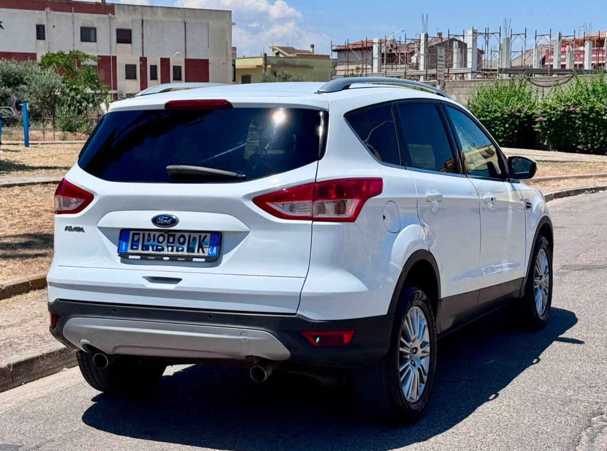 Ford Kuga 2.0 TDCI 140 CV 4WD Powershift (4)