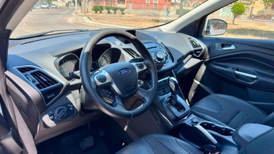 Ford Kuga 2.0 TDCI 140 CV 4WD Powershift (8)