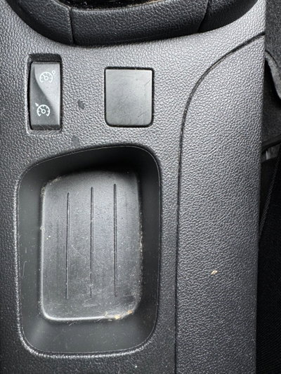 Renault Clio dCi 8V 75 CV 5 porte Moschino Zen (20)