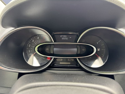 Renault Clio dCi 8V 75 CV 5 porte Moschino Zen (8)