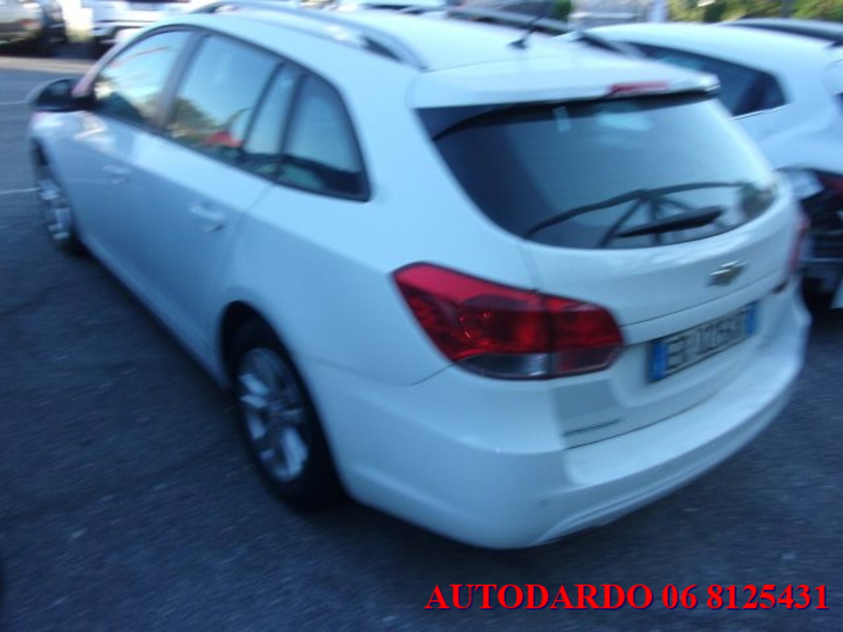 Chevrolet Cruze Station Wagon 1.6 Station Wagon LT (3)