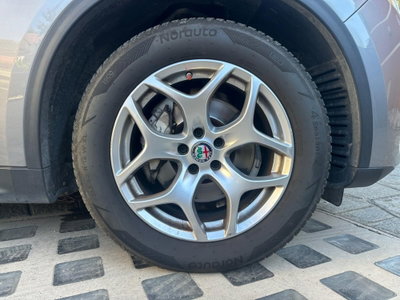 Alfa Romeo Stelvio Stelvio 2.2 Turbodiesel 210 CV AT8 Q4 Executive (8)