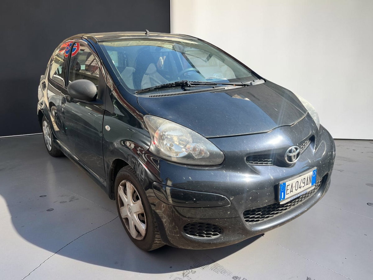 Toyota Aygo 1.0 12V VVT-i 5 porte Sol