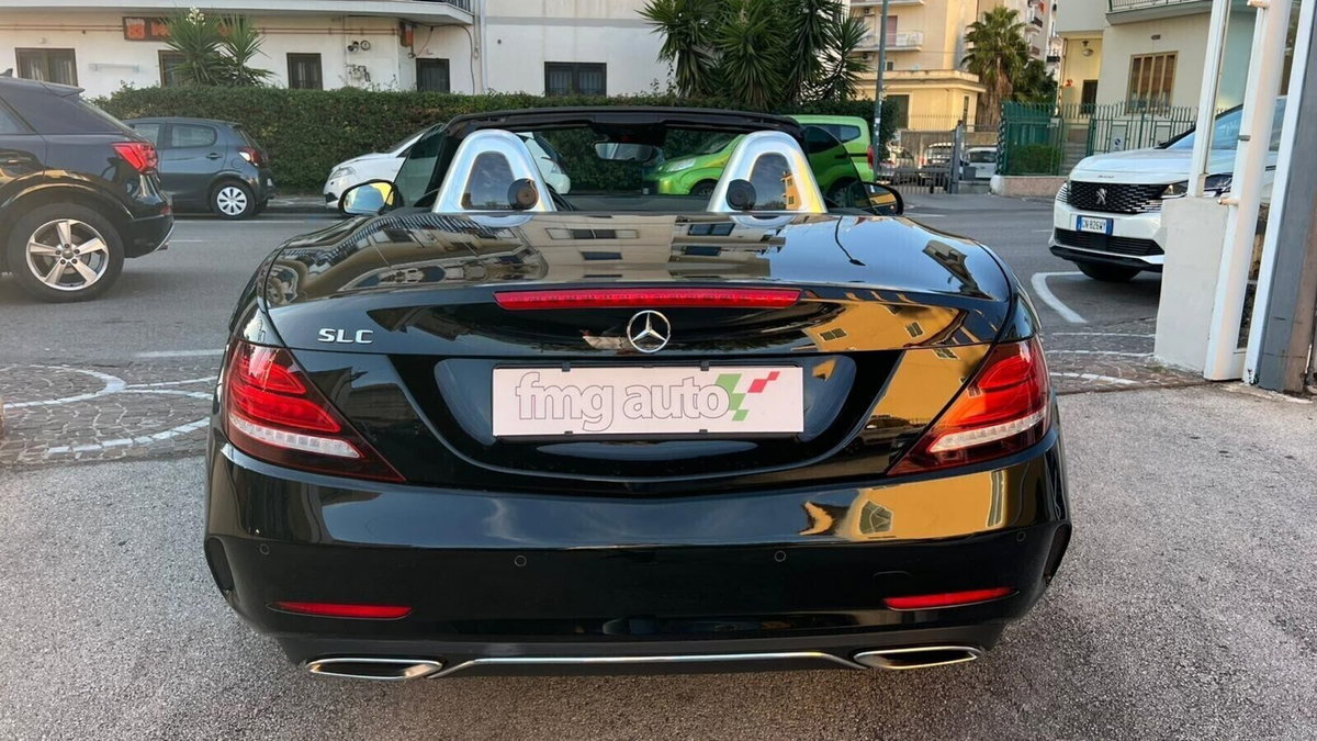 Mercedes-Benz SLC 200 AMG line (6)