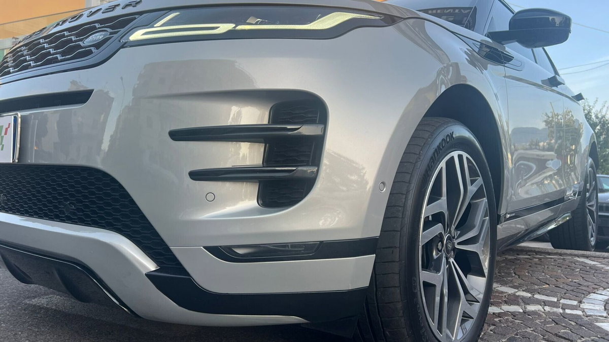 Land Rover Range Rover Evoque 2.0D I4 180 CV AWD Auto R-Dynamic (4)
