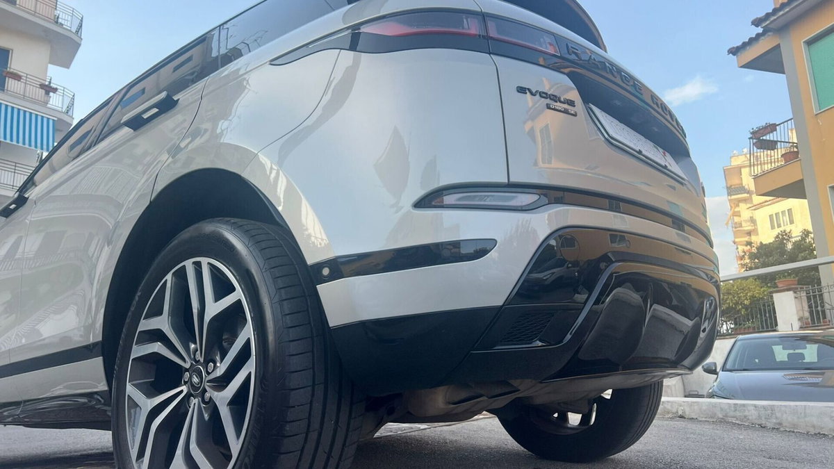 Land Rover Range Rover Evoque 2.0D I4 180 CV AWD Auto R-Dynamic (8)