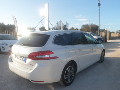 Peugeot 308 SW BlueHDi 120 S&S EAT6 GT Line (4)