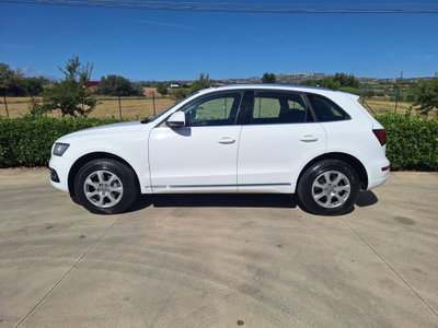 Audi Q5 2.0 TDI 177 CV quattro Advanced (2)