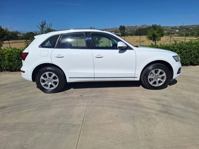 Audi Q5 2.0 TDI 177 CV quattro Advanced (6)