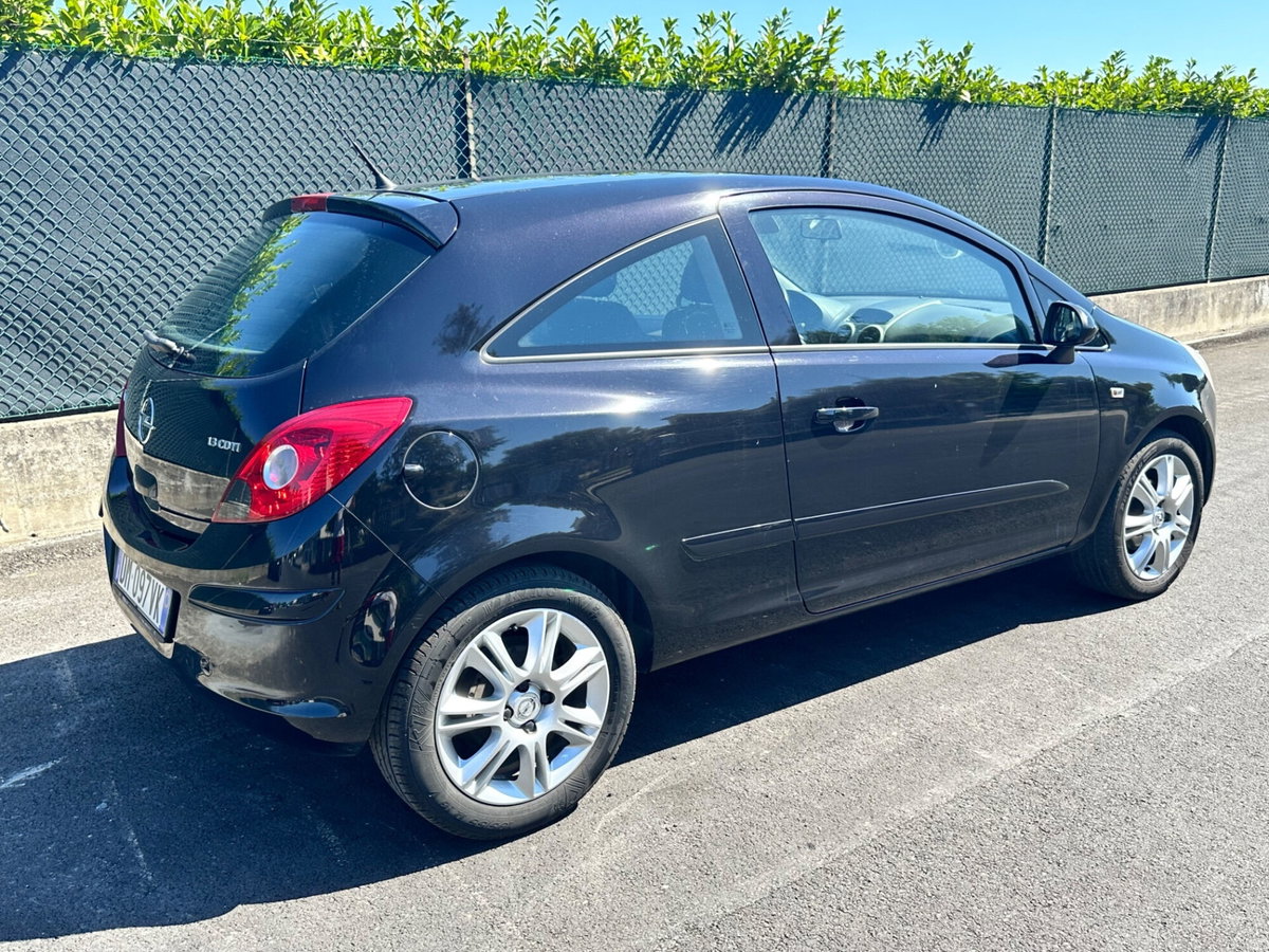 Opel Corsa 1.3 CDTI 75CV 3 porte Enjoy (5)