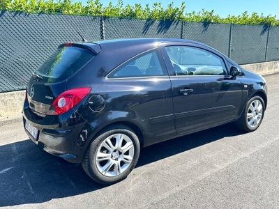 Opel Corsa 1.3 CDTI 75CV 3 porte Enjoy (5)