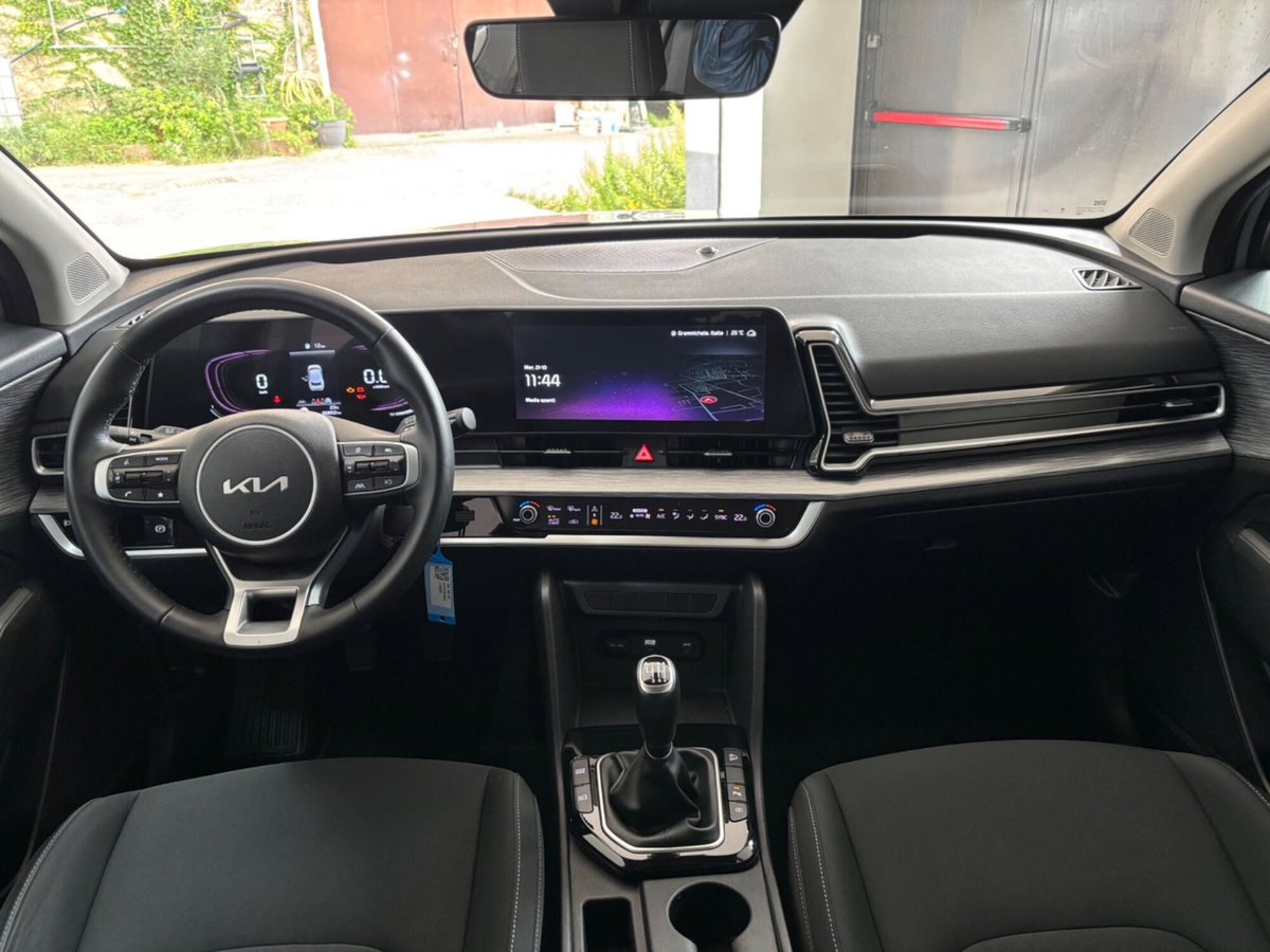 Kia Sportage 1.6 CRDi MHEV Business (10)