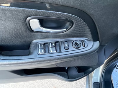 Kia Carens 1.7 CRDi 115 CV Class (10)