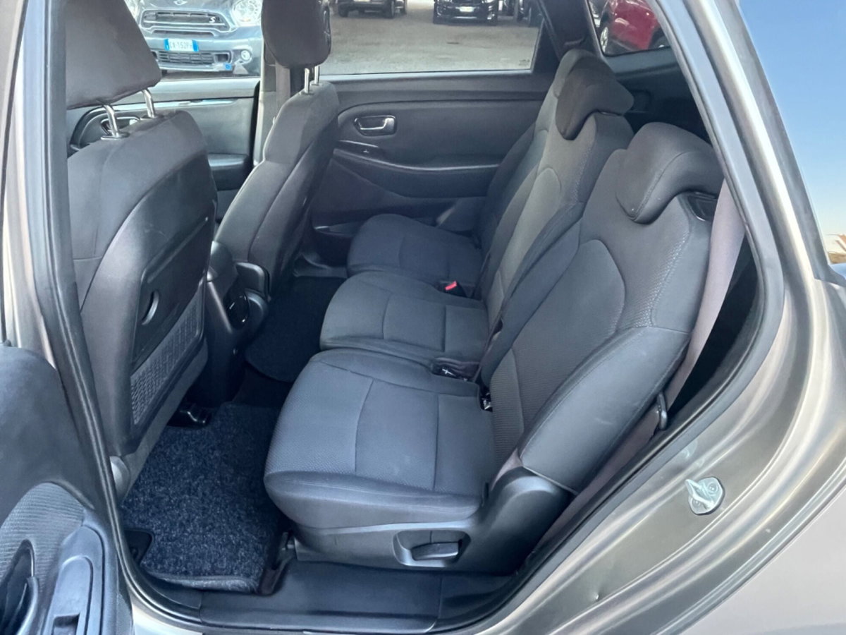 Kia Carens 1.7 CRDi 115 CV Class (17)