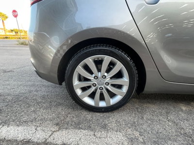 Kia Carens 1.7 CRDi 115 CV Class (19)