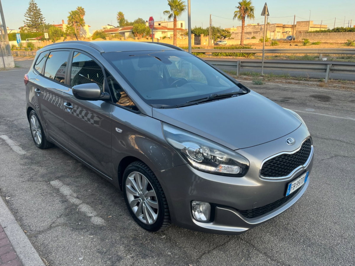 Kia Carens 1.7 CRDi 115 CV Class (3)