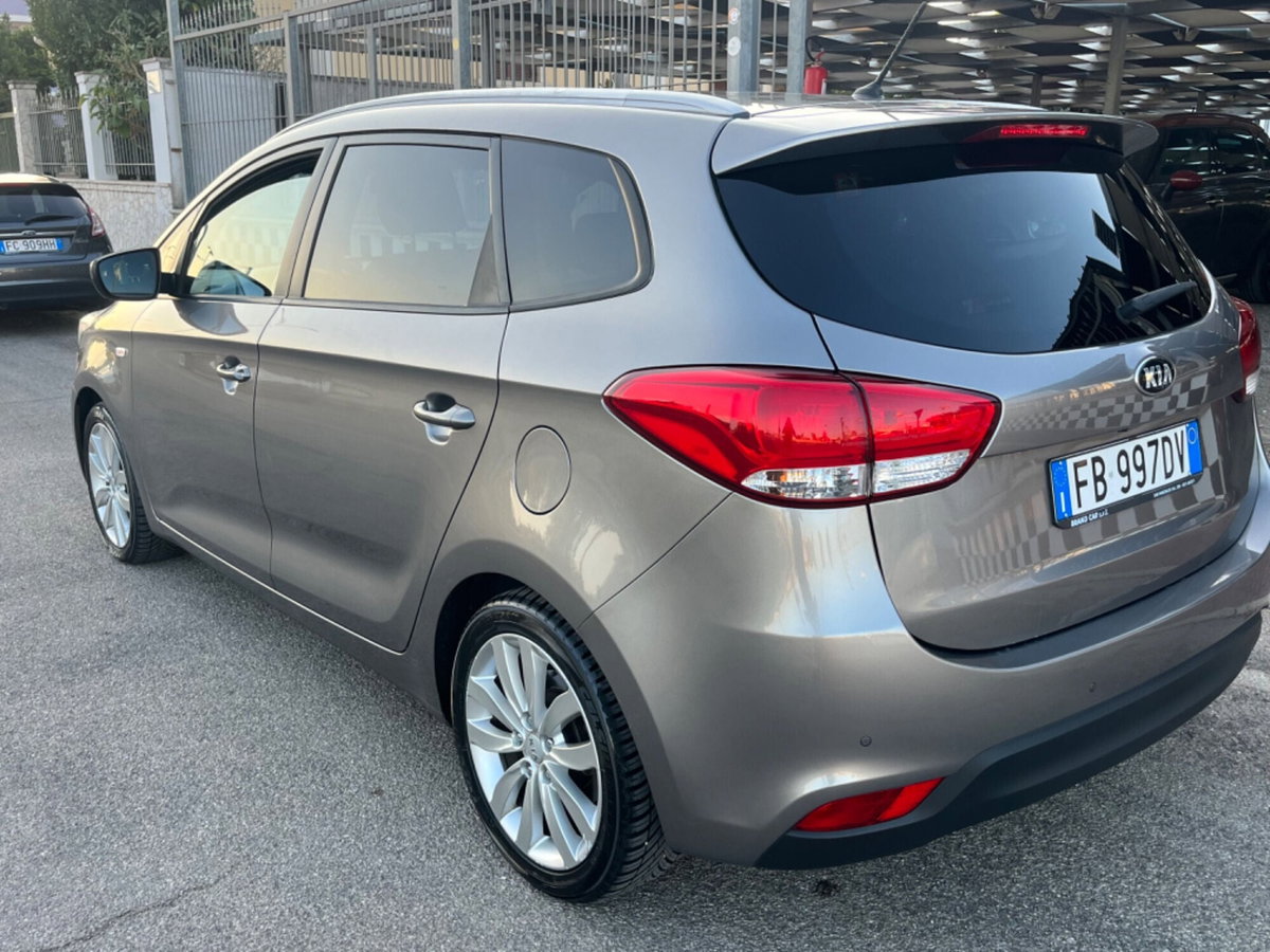 Kia Carens 1.7 CRDi 115 CV Class (7)