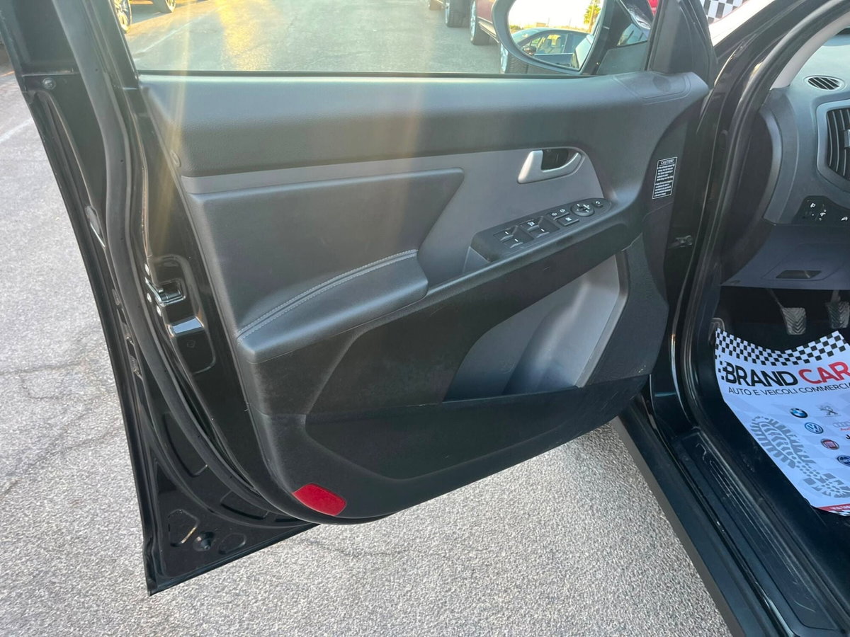 Kia Sportage 1.7 CRDI VGT 2WD Class (9)