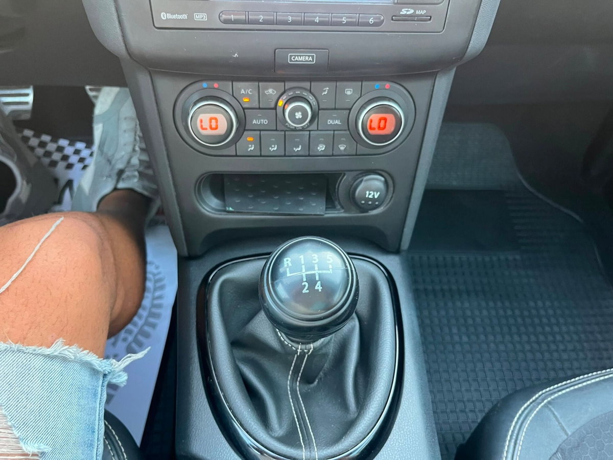 Nissan Qashqai 1.5 dCi DPF Tekna (16)