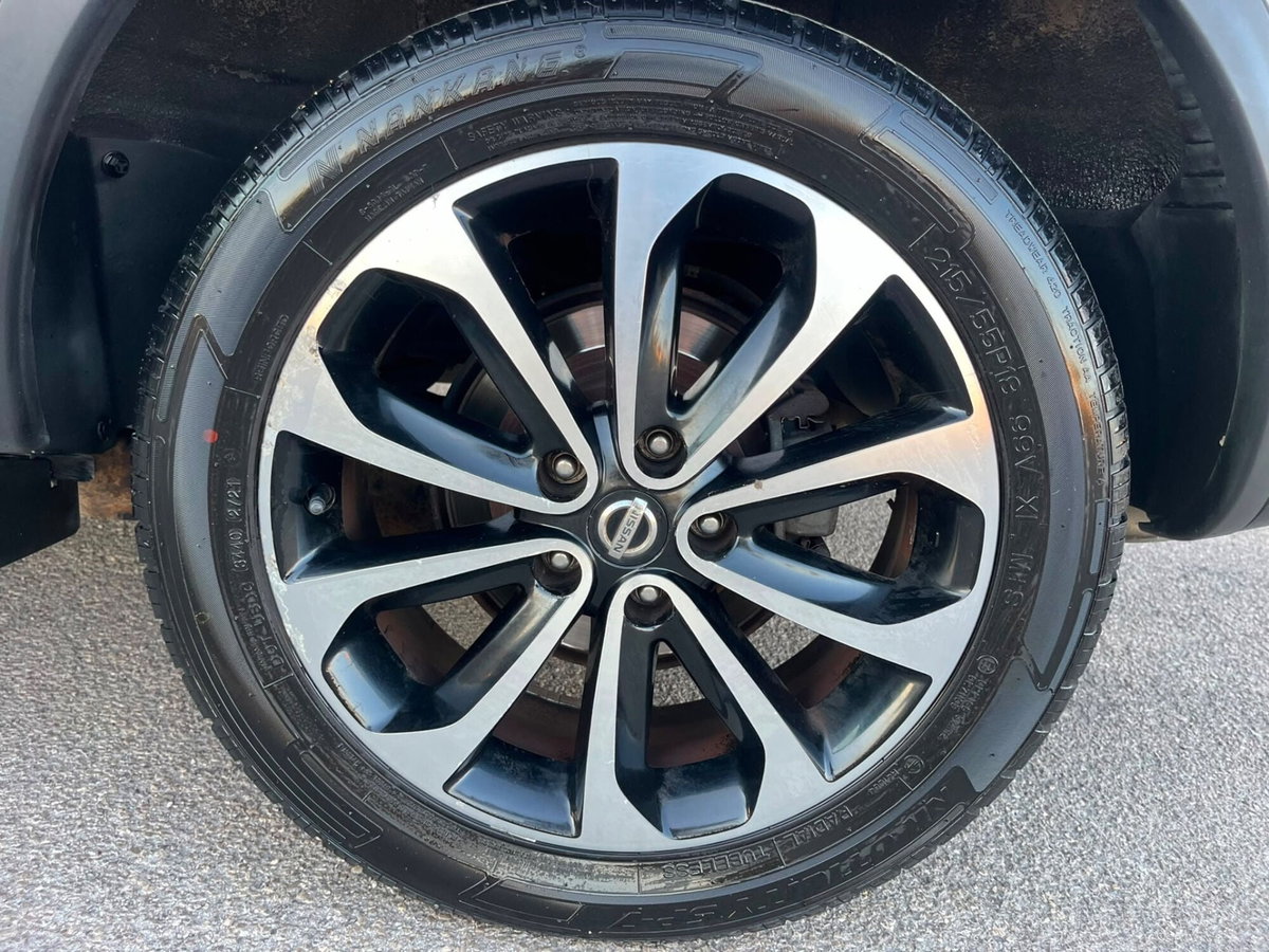 Nissan Qashqai 1.5 dCi DPF Tekna (18)