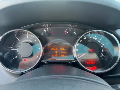 Peugeot 3008 BlueHDi 120 S&S Allure (13)
