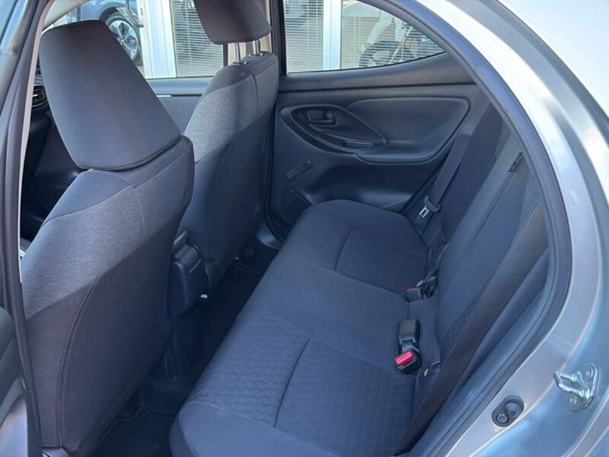 Toyota Yaris 1.D-4D 5 porte (15)