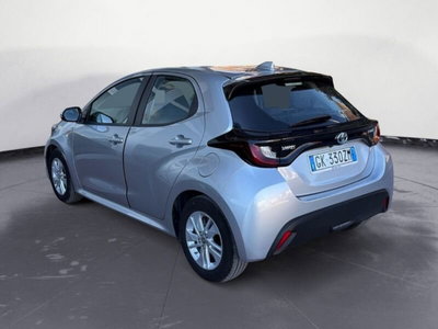 Toyota Yaris 1.D-4D 5 porte (6)