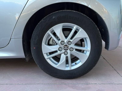 Toyota Yaris 1.D-4D 5 porte (9)