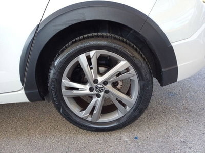 Volkswagen Taigo 1.0 TSI 110 CV DSG R-Line (14)