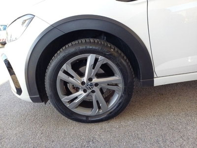 Volkswagen Taigo 1.0 TSI 110 CV DSG R-Line (15)