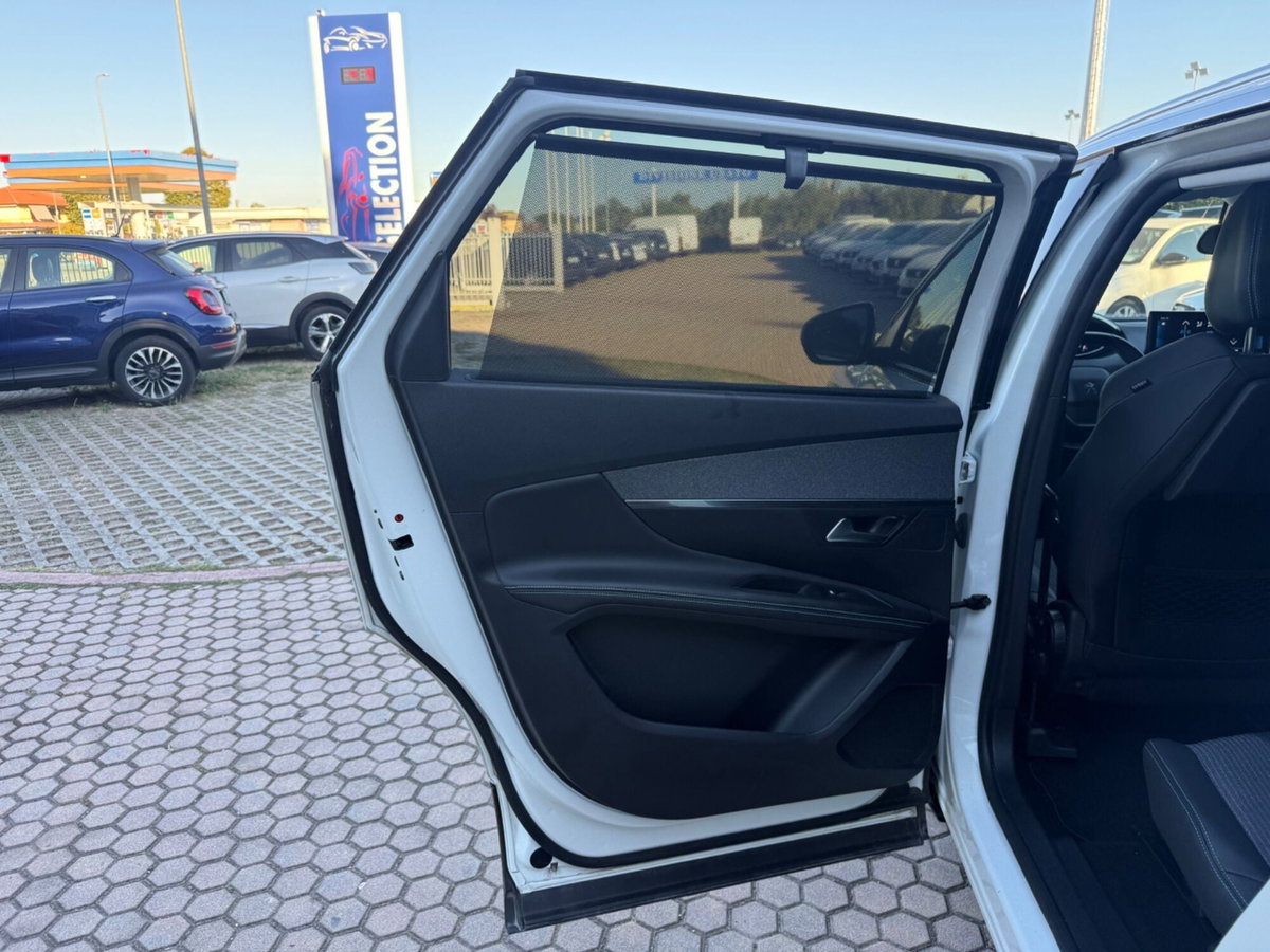 Peugeot 5008 1.5 bluehdi GT s&s 130cv eat8 (19)