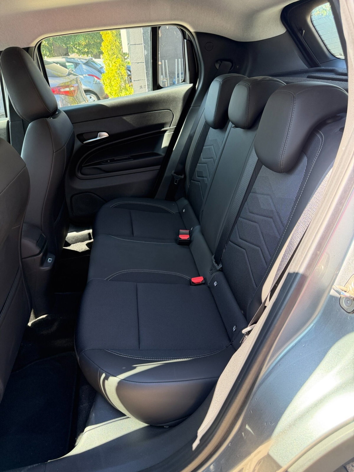 Jeep Avenger 1.2 turbo Summit fwd 100cv (12)