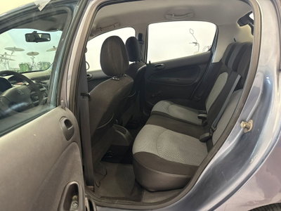 Peugeot 206 HDi 5p. Sweet Years (8)