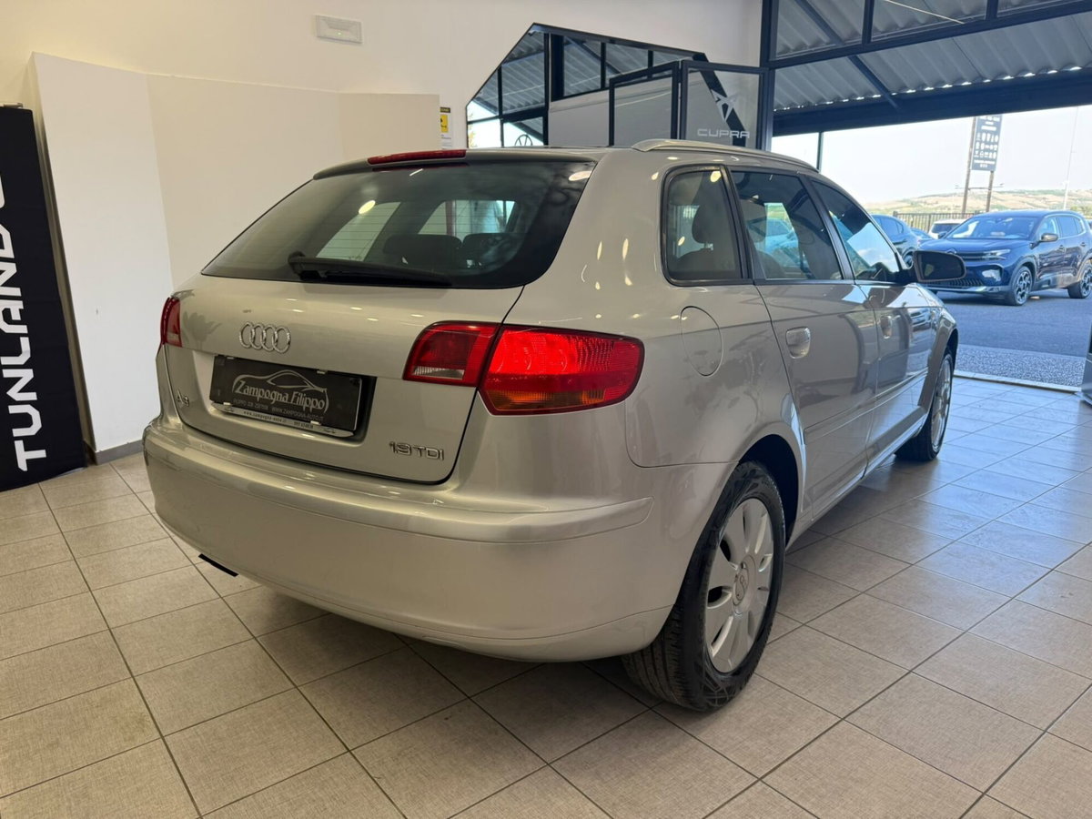 Audi A3 Sportback 1.9 TDI F.AP. Attraction (3)