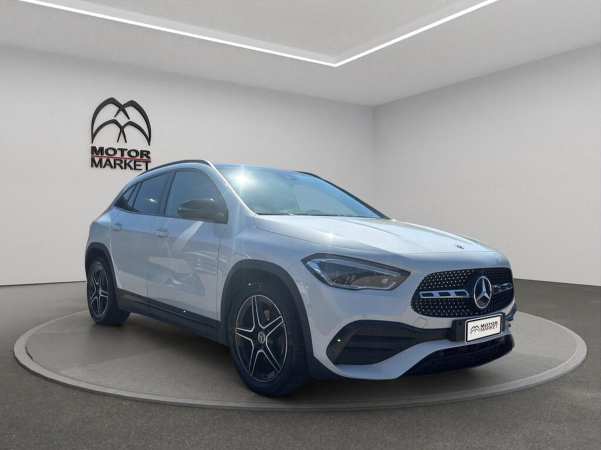 Mercedes-Benz GLA SUV 200 d Automatic 4Matic Premium (3)
