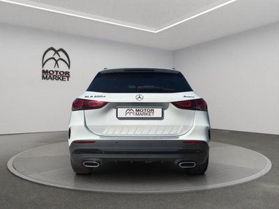 Mercedes-Benz GLA SUV 200 d Automatic 4Matic Premium (6)