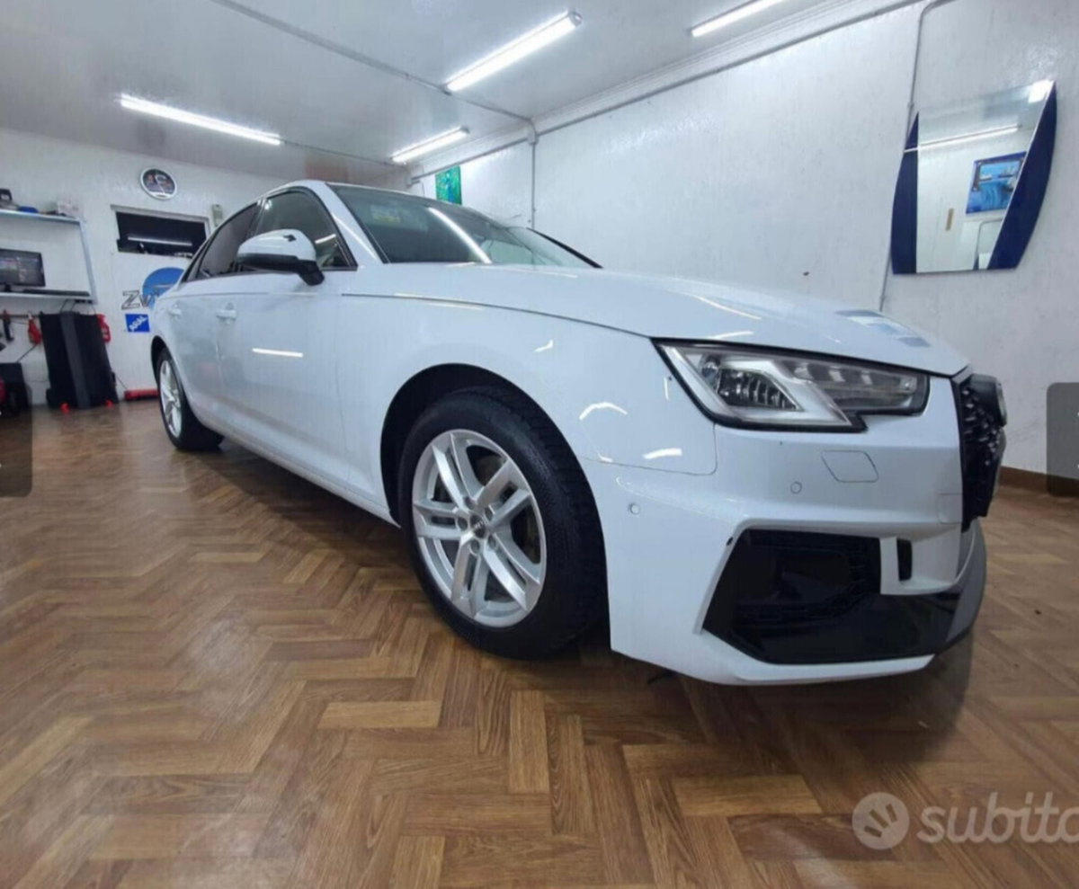 Audi A4 2.0 TDI 150 CV ultra S tronic Sport