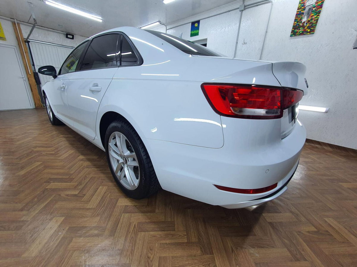 Audi A4 2.0 TDI 150 CV ultra S tronic Sport (6)