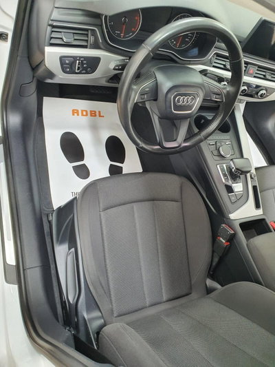 Audi A4 2.0 TDI 150 CV ultra S tronic Sport (8)