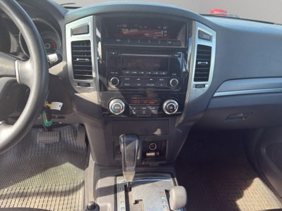 Mitsubishi Pajero 3.2 DI-D 16V aut. 5p. Intense DPF (12)