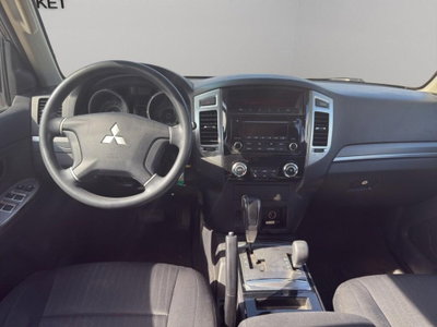 Mitsubishi Pajero 3.2 DI-D 16V aut. 5p. Intense DPF (15)