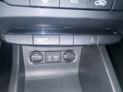 Hyundai i20 1.4 CRDi 5p. Active Login (12)