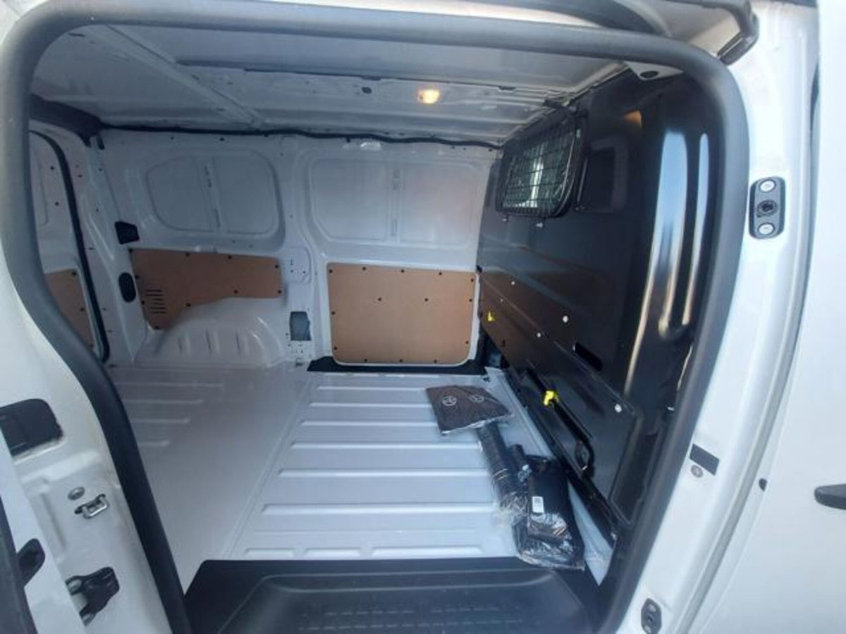 Toyota Proace 2.2d 180cv S&S 14q L1 S Comfort auto (8)