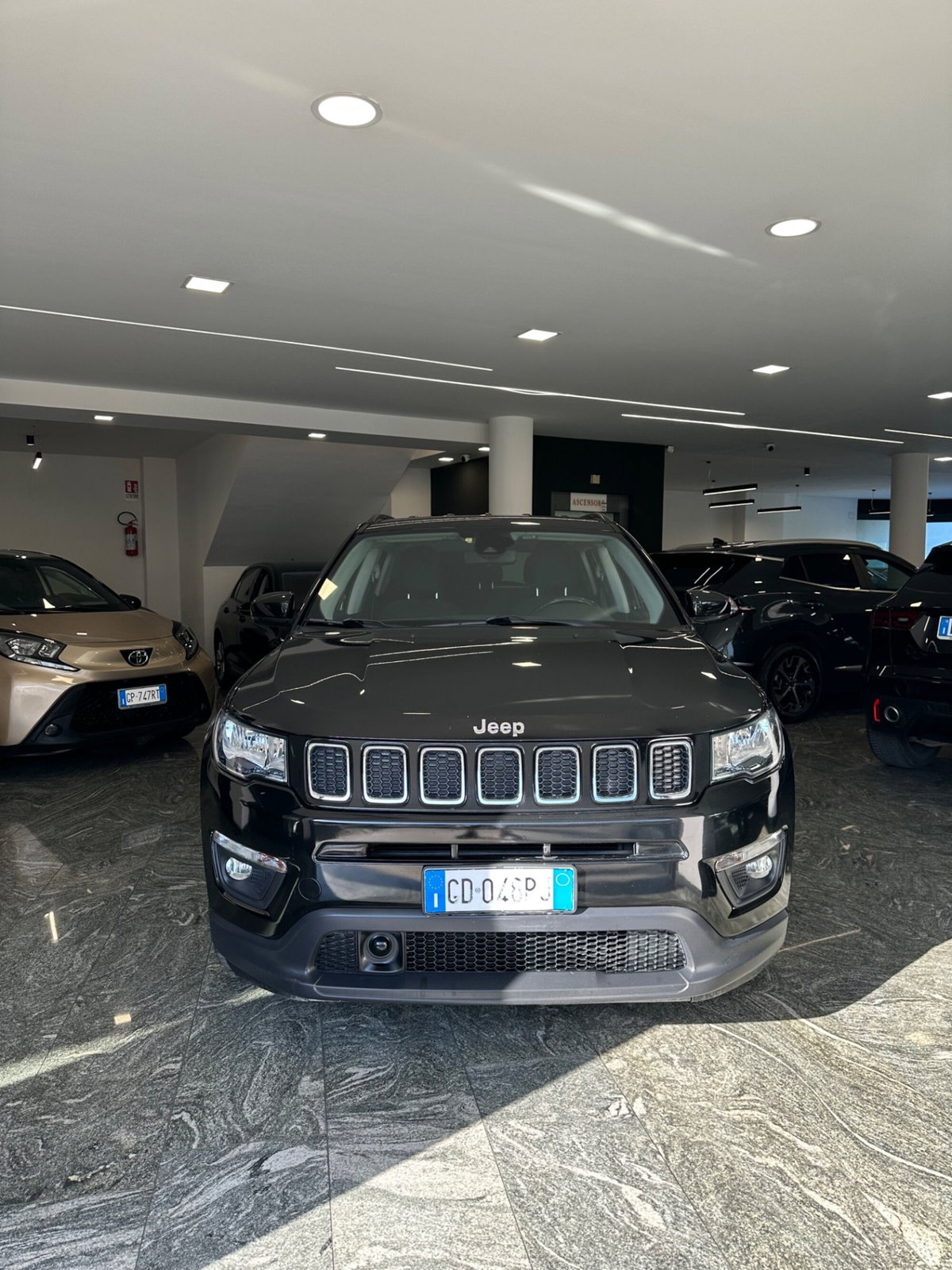Jeep Compass 1.6 Multijet II 2WD Business (2)