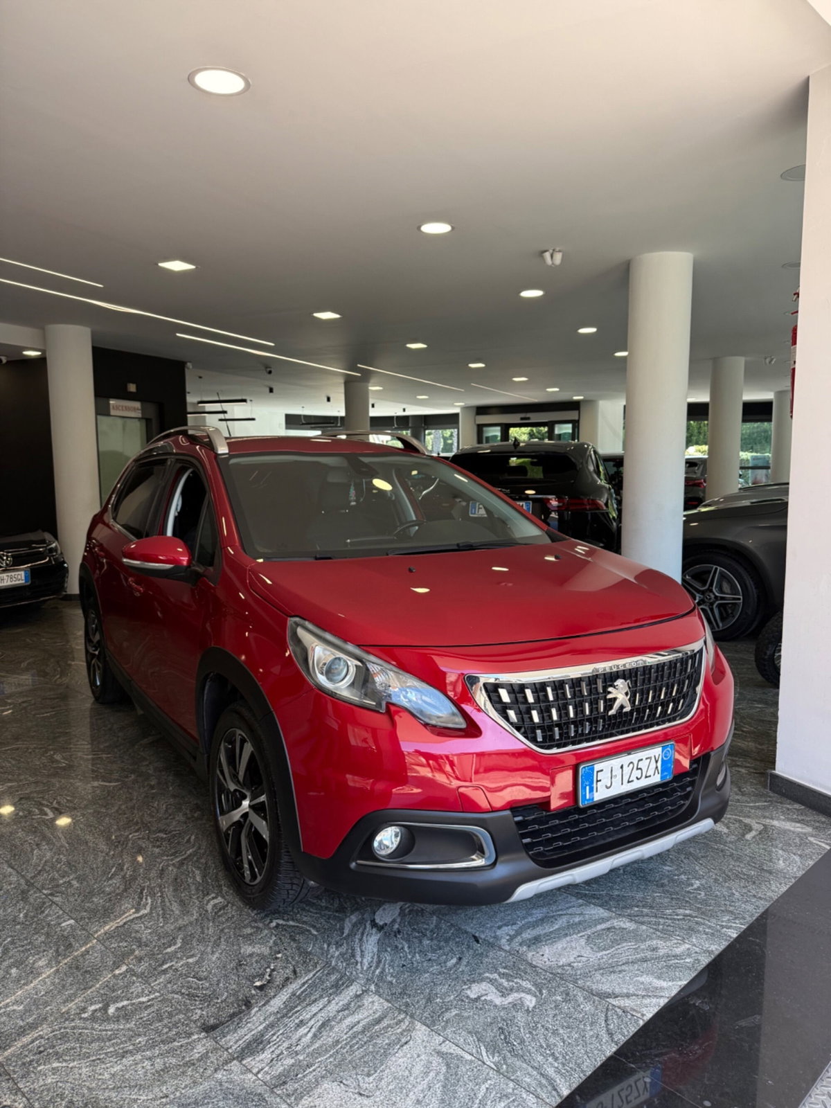 Peugeot 2008 120 S&S Allure (3)