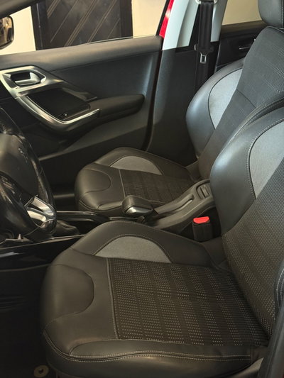 Peugeot 2008 120 S&S Allure (8)
